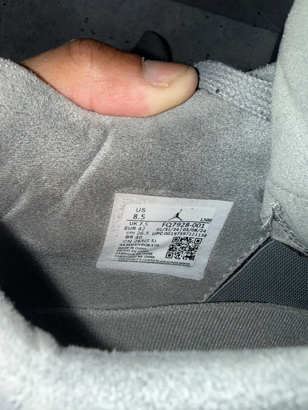 Jordan 4 Retro 